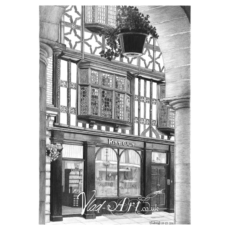 Through the arch of the Old Market Hall 